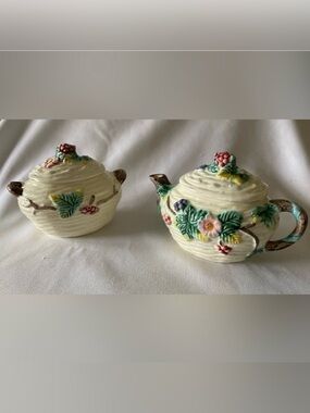 Lidded Sugar Bowl and Creamer with Berries Haldon Group Crafted Japan Beautiful